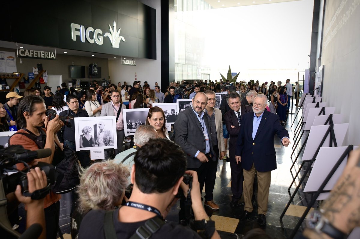 facultaddecine's tweet image. ¡Vive el #FICG38! 🎞️👁️✨

Galerías, exposiciones, paneles, work in progress, proyecciones y sesiones de pitch es un poco de lo que hemos vivido en el @FICGoficial.

En la Facultad de Cine #ElCineNosConstruye. 🎬