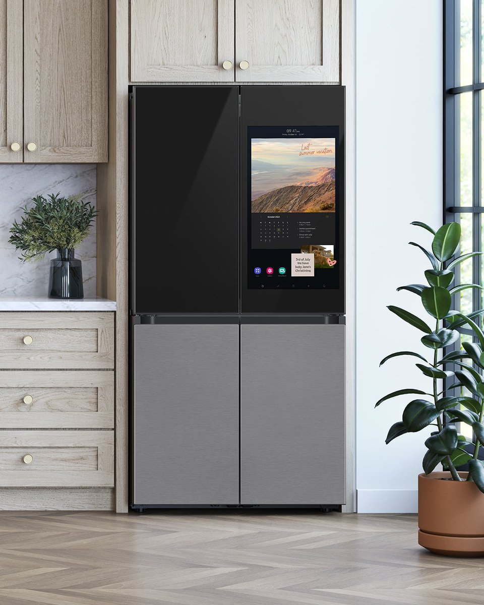 We’re empowering innovative and connected living with the Samsung Bespoke Family Hub™+, now available: smsng.us/BespokeLifeTW 
#BespokeMediaDay #BespokeLife2023 #NewTech #SamsungBespoke