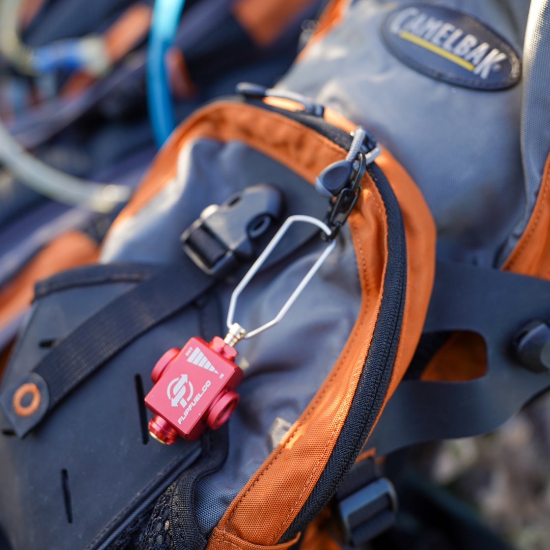 flip_fuel's tweet image. Don't want to pack any partial fuel canisters?

Consolidate them with FlipFuel®. 

Then, pack a full one 🔥

Browse real reviews from backpackers:
flipfuel.co/pages/our-revi…

#FlipFuel #dontpackahalfie #camelbak
#hiking #camping #vanlife  #backpacking #thruhike #outdoorgear #camp