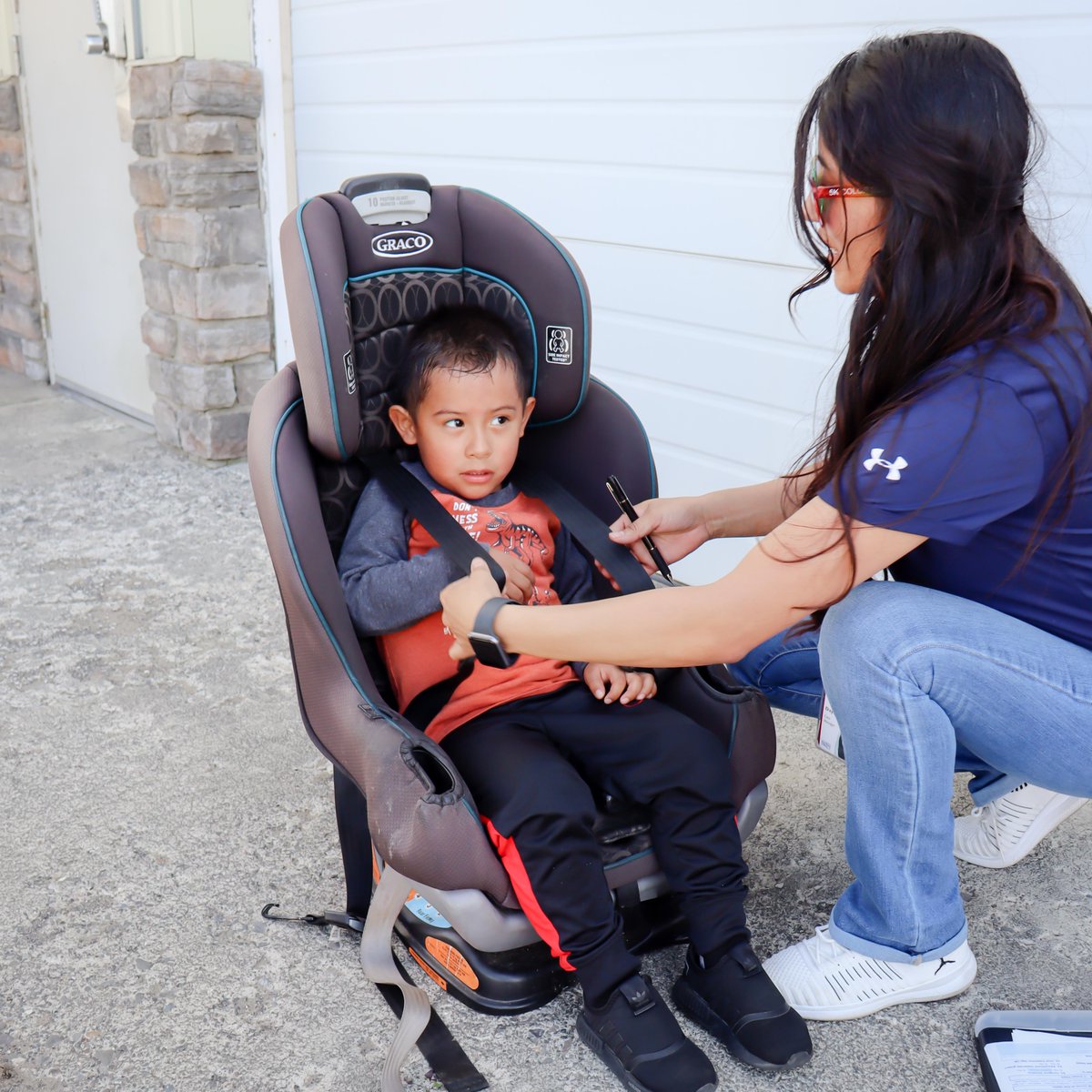 CBHA_WA's tweet photo. We want to make sure that your kiddos are safe when you’re running your errands in town. 

Our Nationally Certified Technicians were at our Car Seat Check Up event by our Wahluke Clinic.

Keep a look out for out next car seat event coming soon! https://t.co/zlHbKvs7ZL