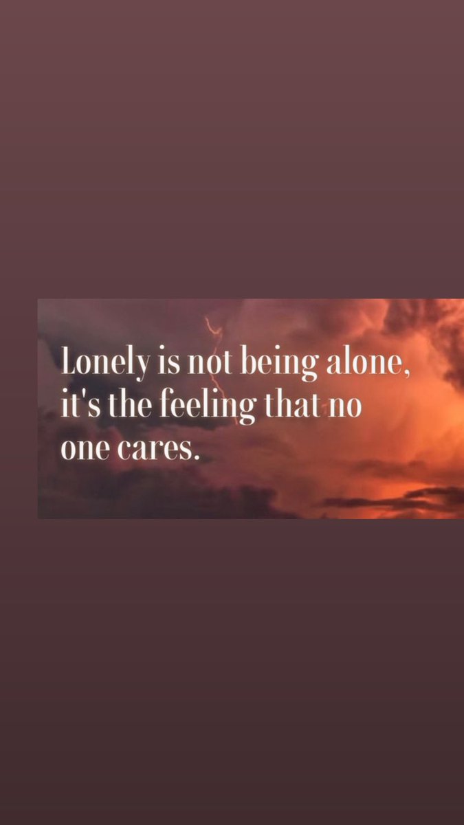 Naaeeee's tweet photo. There's always a difference 🤷‍♀️ https://t.co/rAGOLoFZ7p