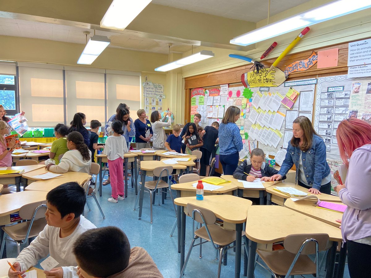 What an amazing morning we had with some of my former @Ps4wolves visiting our @ps36dragons instructional team and seeing their progression work in action! Looking forward to our continued collaborations! @edud31 @LauraKozdrajski @DrMarionWilson @CChavezD31 @D31DSPalton