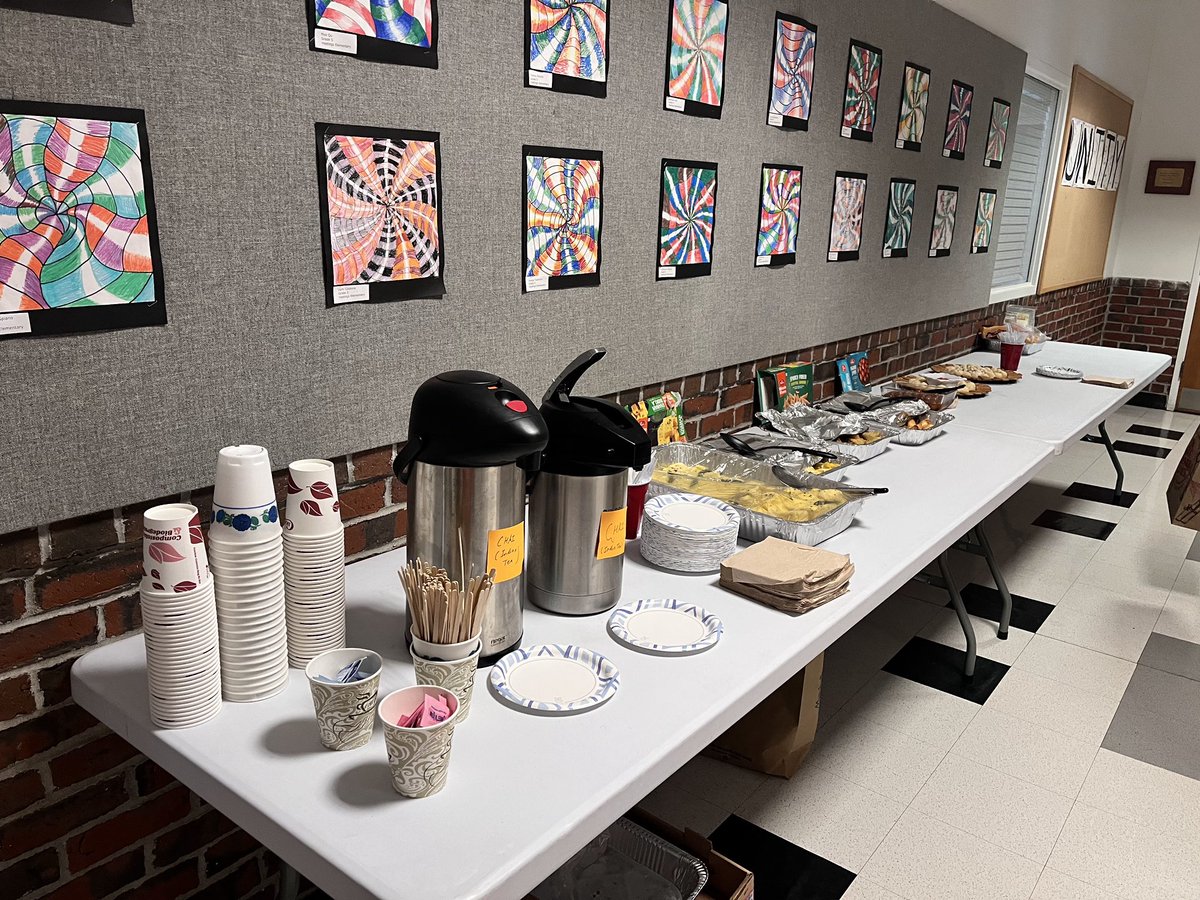 IAL2007's tweet photo. IAL’s Appreciation Lunch at the central office for LPS, this morning in appreciation of the  LHS teachers and admins. Thank you for all you do and for taking care of our children.  🙏🏻💛
#IAL @lexingtonsuper @tagoreismyjam @manochamonika @manasi1425 https://t.co/8PhKUfb7WX