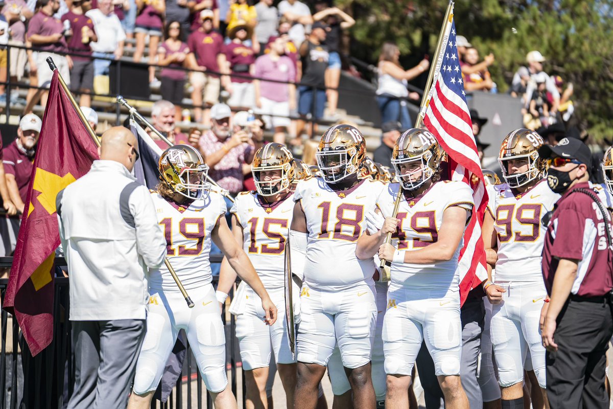 samuelpickerign's tweet photo. One (very long) chapter ends and another begins

7 Years
6 Football Seasons
5 Spring Games
4 Bowl Game Victories 
3 Graduation Ceremonies 
2 Masters Degrees 
1 University
Countless memories 

Thankful for my time the University of Minnesota and excited for the future ❤️❤️❤️ https://t.co/Ls5WELCuIq