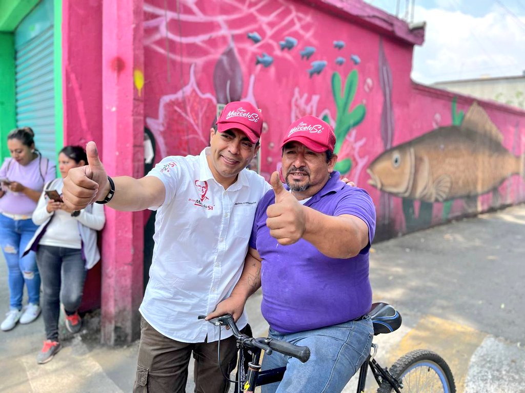 Candelaria___'s tweet photo. El cariño de la gente para #Marcelo @m_ebrard es impresionante en los 8 barrios de #Iztapalapa.

Vamos muy bien 👍 

#ConMarceloSí https://t.co/9fxS32NEEd
