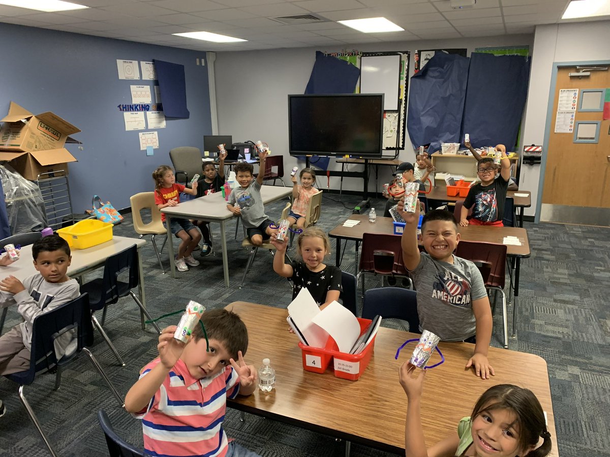 ZJenkins10's tweet photo. @MilamMagnet #summerlearning #MilamSL2023 1st graders are building robots and building boats!  Never too soon for our future engineers @ECISD_T2L @EctorCountyISD https://t.co/Mz8SuEgRTQ