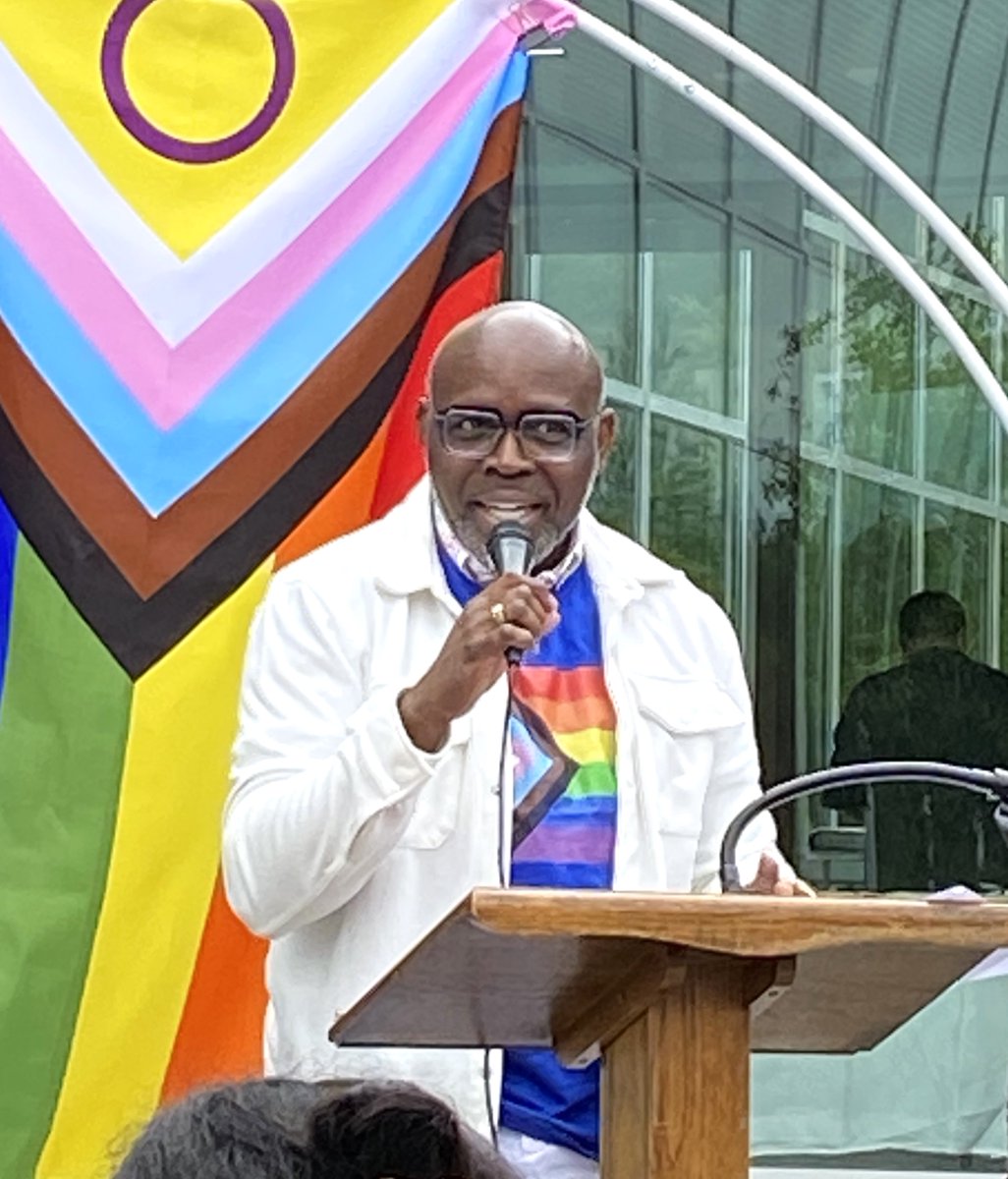 FHDA_Police's tweet photo. Annual #Pride Flag Raising Ceremony at @Foothill and @DeAnza College in celebration of #PrideMonth with remarks by President Holmes, President Whalen, Chancellor Miner, Board President Ahrens,  students, faculty and staff, celebrating unity. https://t.co/Rdv4CycVfa
