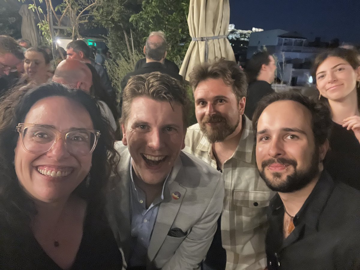 Miriam Schwab tweet media
