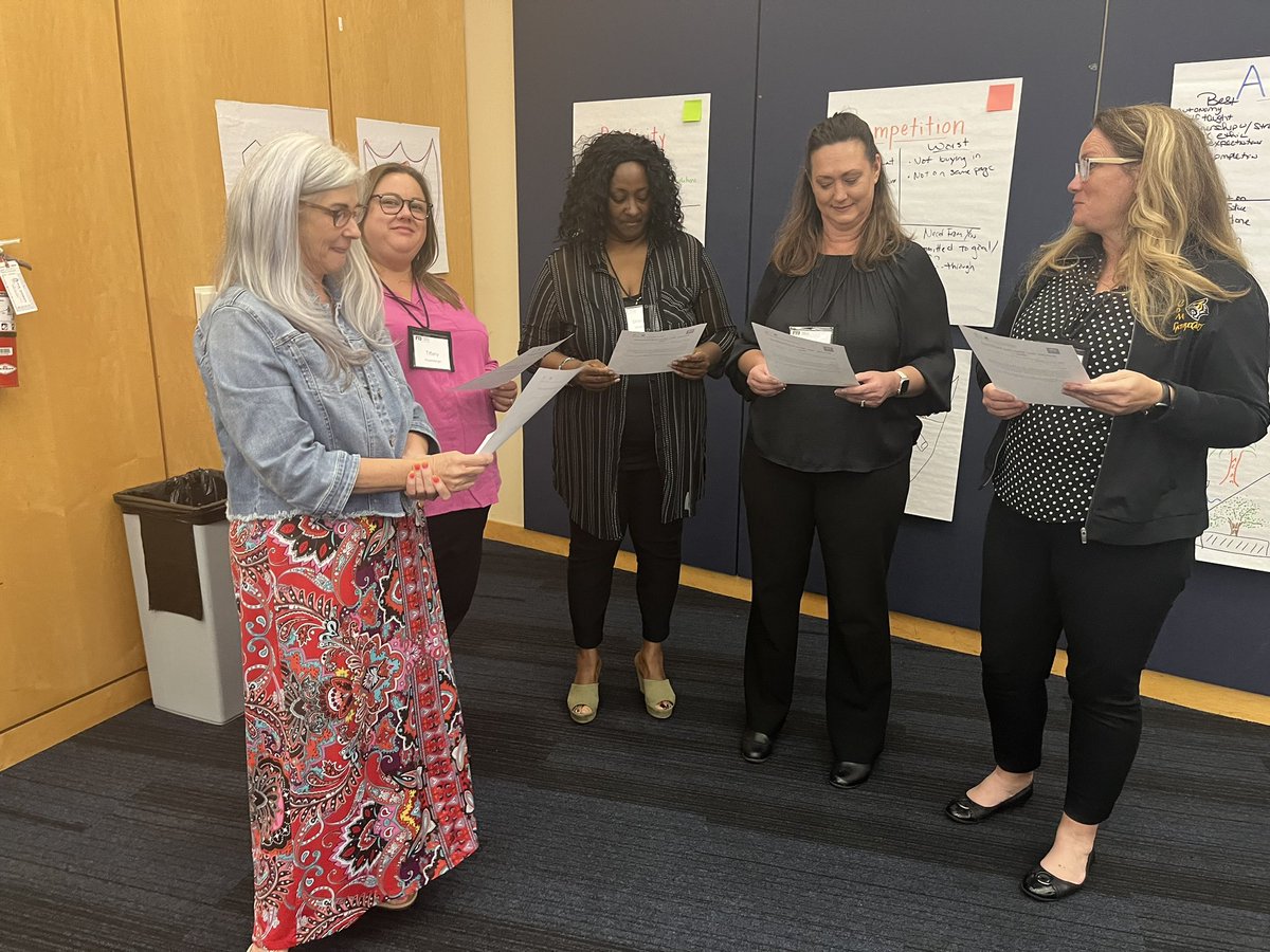 CCPSLeadership's tweet image. Great day of learning for @collierschools assistant principals at FIU.  Today’s sessions focused on leveraging your strengths, values in leadership, and communication skills for leaders.  Looking forward to another great day tomorrow @CCPSLeadership @SupRicciardelli