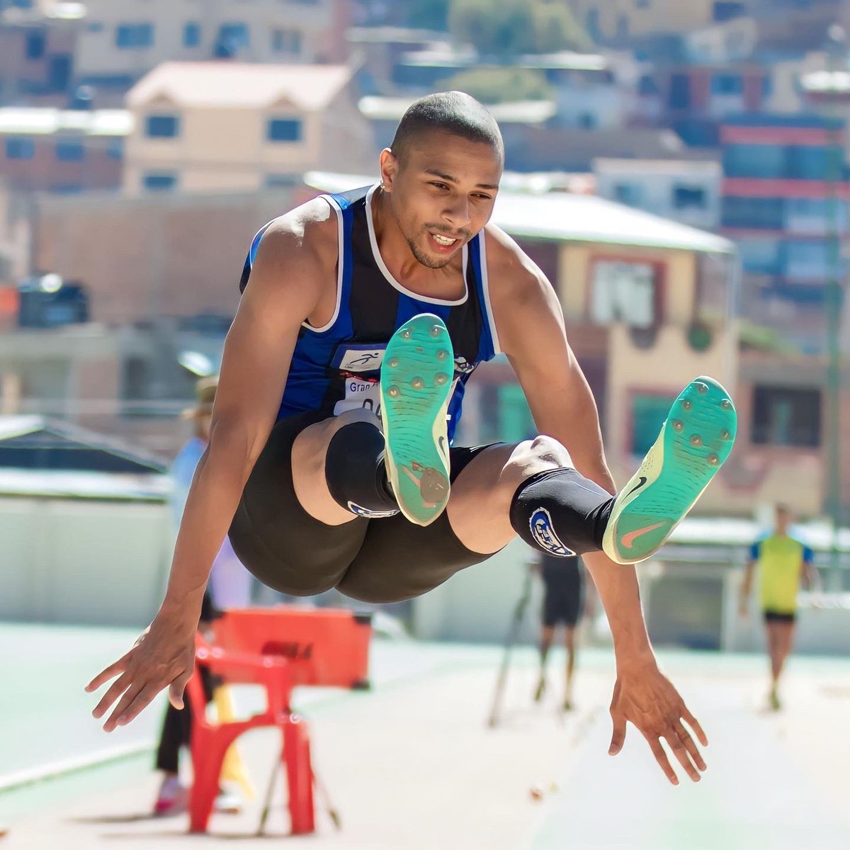 JumpTiaguinho's tweet photo. ✨TODA GLÓRIA A TI SENHOR ✨

Romanos 11:36 🙏🏾

SOU GRATO POR TODO PROCESSO 🙌🏾

📸 @carlosqv02 

#longjump #bolivia #atleta #m&amp;m #sb #atividadedobrada👀💥👌 #gratidao #jesus #bradock https://t.co/X9BAnecIyu