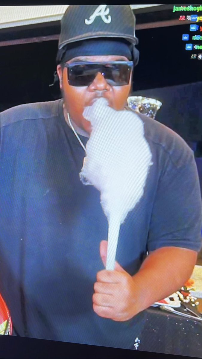 🟣 ShnaggyHose Updates 🟣 on Twitter: “SHNAGGY IS LIVE!!! IRL STREAM