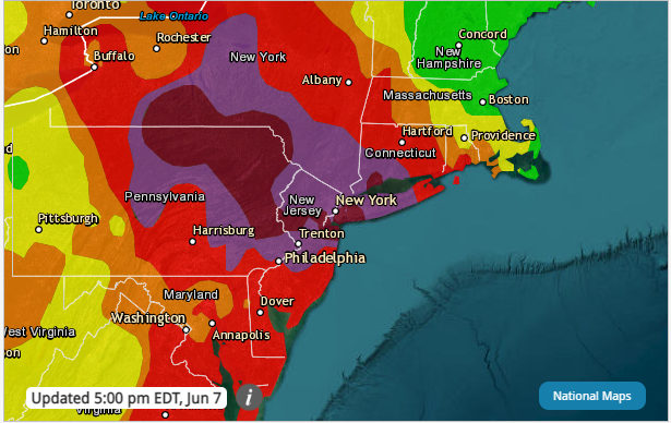 BNXAmerica's tweet photo. "Inhaling toxic smoke and ash from wildfires could weaken the immune system and cause damage to the body, including the lungs and heart, for anyone regardless of their health status." 

Stay Safe and #maskup 

#NYC #CanadaWildfires #AirQualityAlert #N95 

https://t.co/OXZ8Ffd1TW https://t.co/bvgCGA7gEV