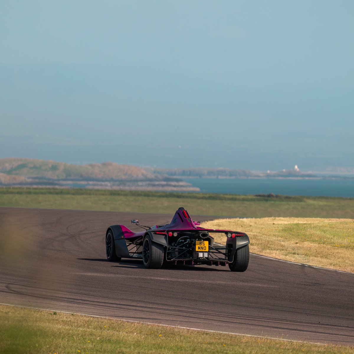 discovermono's tweet photo. Whilst one group is taking in the stunning scenery in the South of France with Mono Owners Club, another group take to the track at Anglesey Circuit, for two sun-filled days of driving 🏴
#BACMono #BACMonoR #MadeInLiverpool https://t.co/9cz5RIWGb8