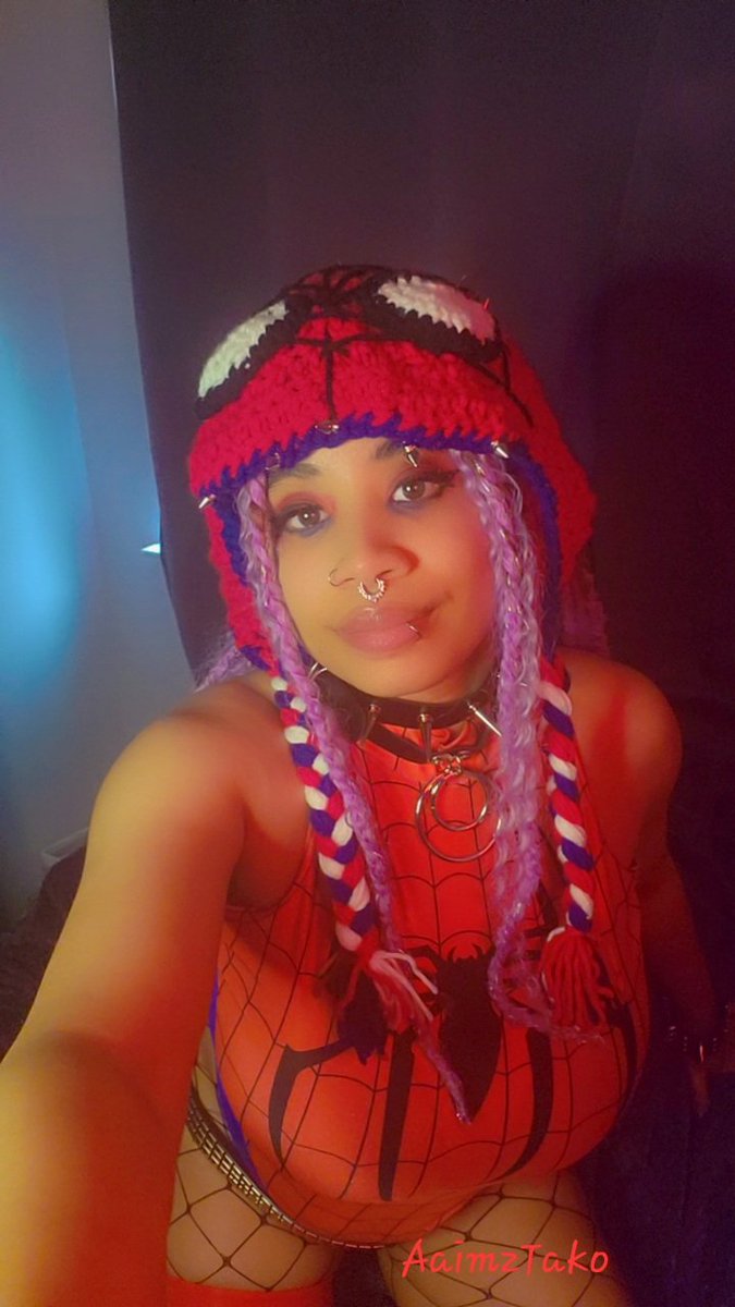 Aaimz's tweet photo. "I hate the am I hate the pm  I hate labels..." 🤘🏾🕷🤘🏾
#SpiderVerse #spiderpunk https://t.co/Z8Sm5pN01A