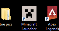 YoungVieto's tweet photo. why tf did minecraft change their icon??? this shit trash https://t.co/Sqympss4dM