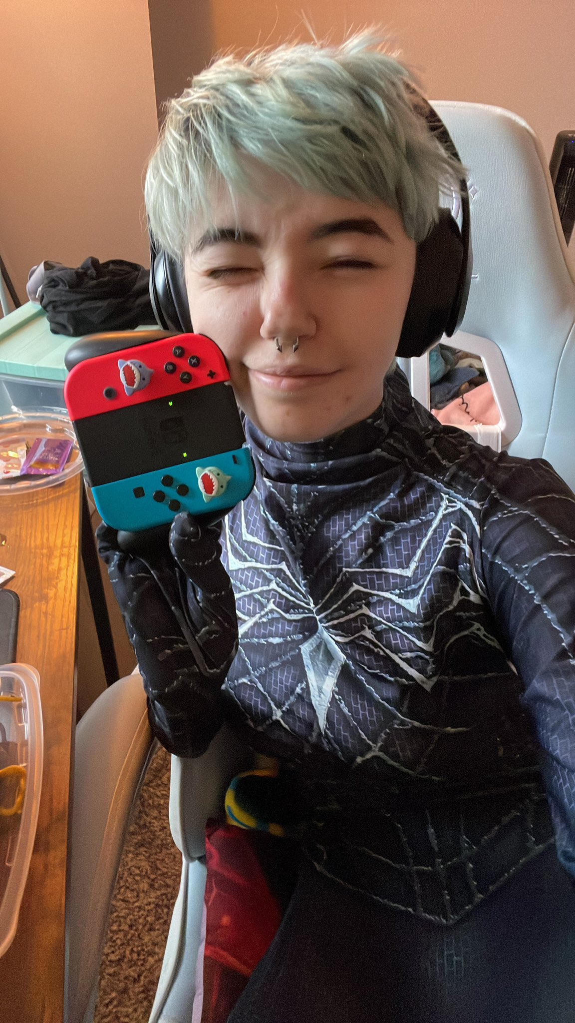 Kai🩵🪻 on Twitter: "Streaming on twitch ttv/ERASEDWeeaboo in my Venom