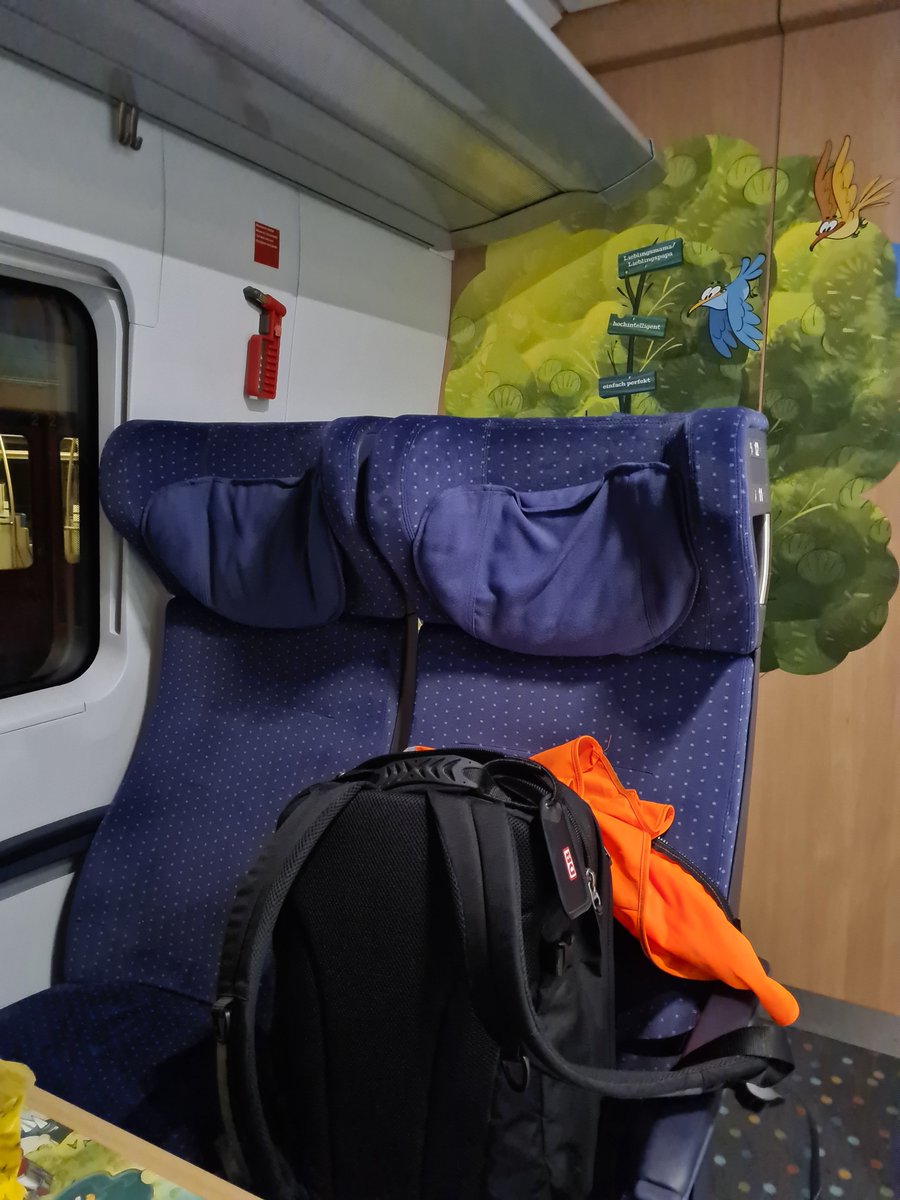 Tharsonius's tweet image. Gute Nacht aus RLR 😊