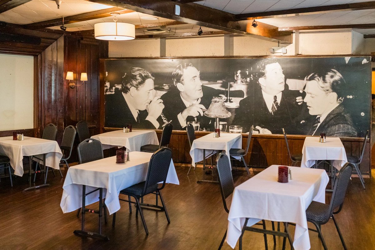 Good food, great people, and plenty of seats. All that's missing is you here at Smoke House Restaurant. So stop by soon to #pullupachair for a mouth-watering meal!