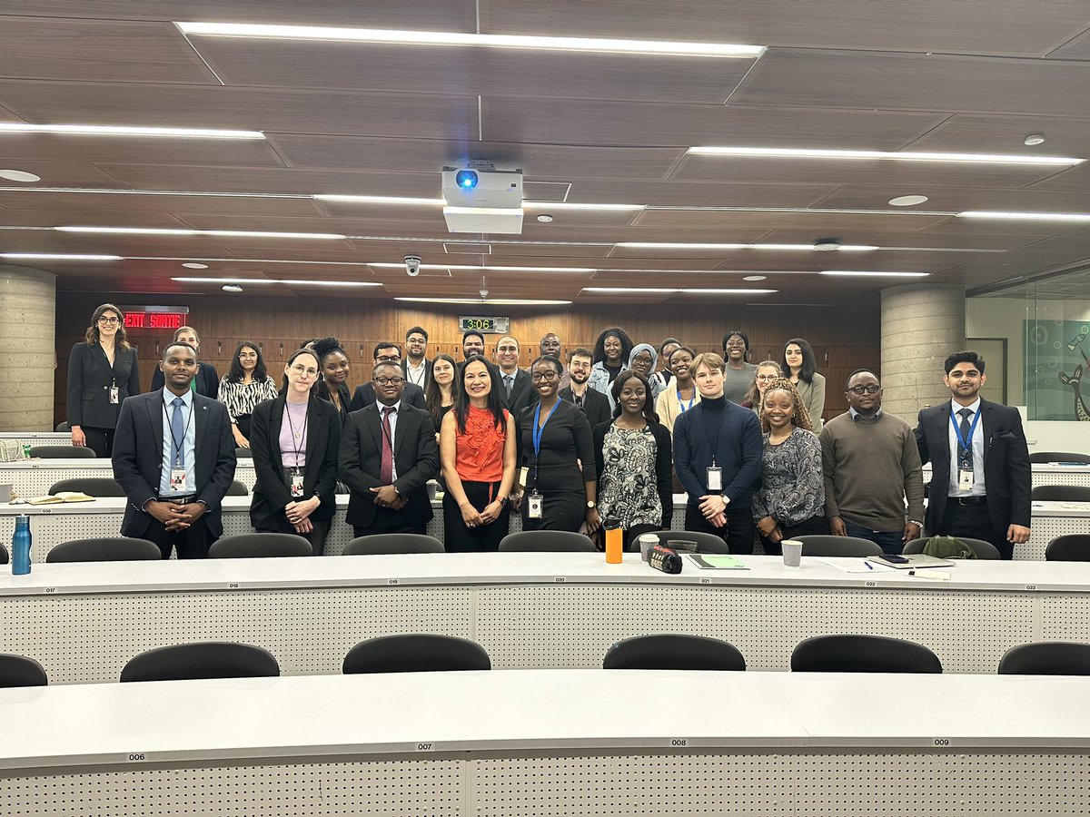 Pictures from our Interdisciplinary Conference 2023!
______

Photos de notre conférence interdisciplinaire 2023!