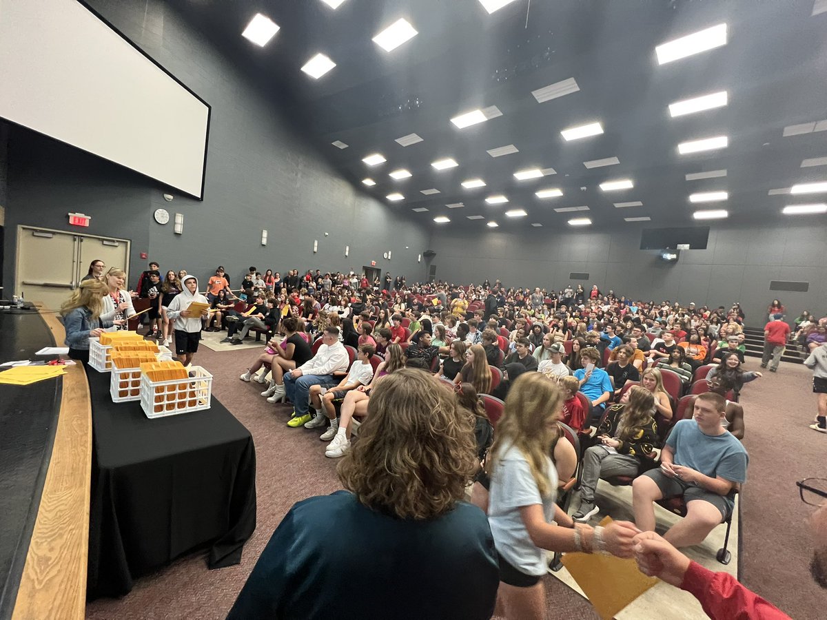 Yorkville Community Unit School District 115 tweet media