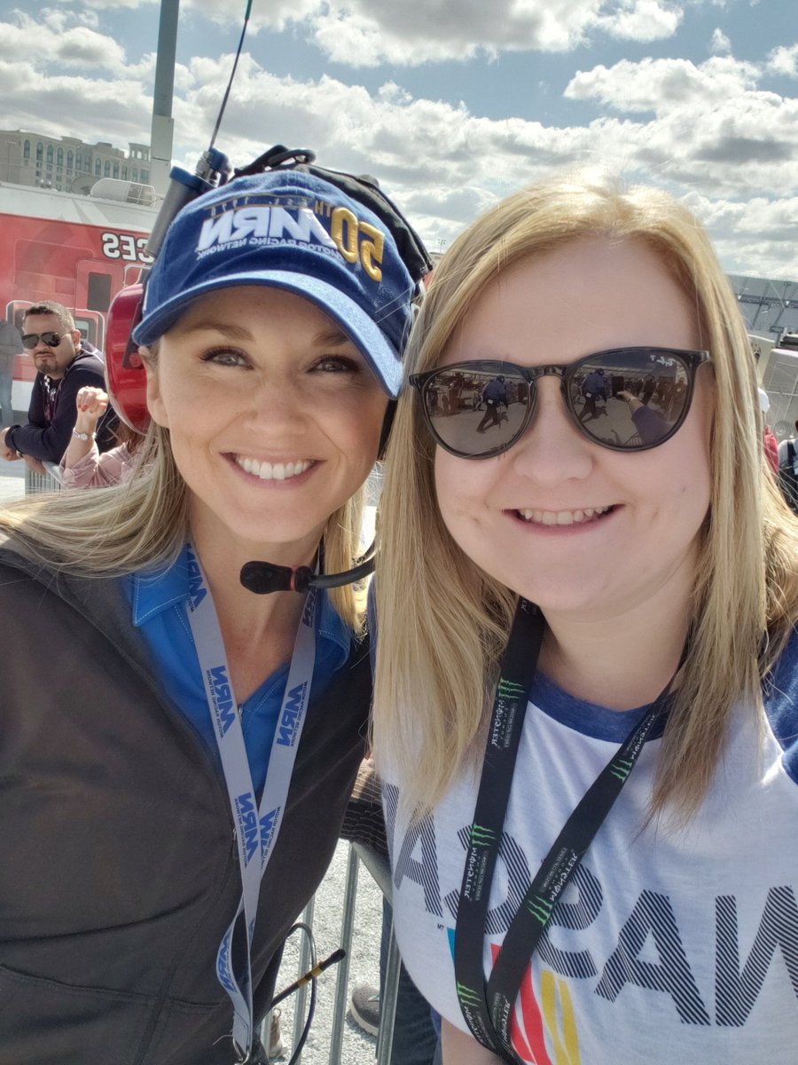 kateylee's tweet photo. Just a throwback in honor of #GCOE making a comeback tomorrow...unfortunately I have never been able to find @TheChuckBush at the track but here's me and the other 2 #glassholes at Dover a few years back. #NASCAR #YRB #podcast #glasscaseofemotion @Blaney @kimmiecoon @NASCAR https://t.co/SHwleFSlju