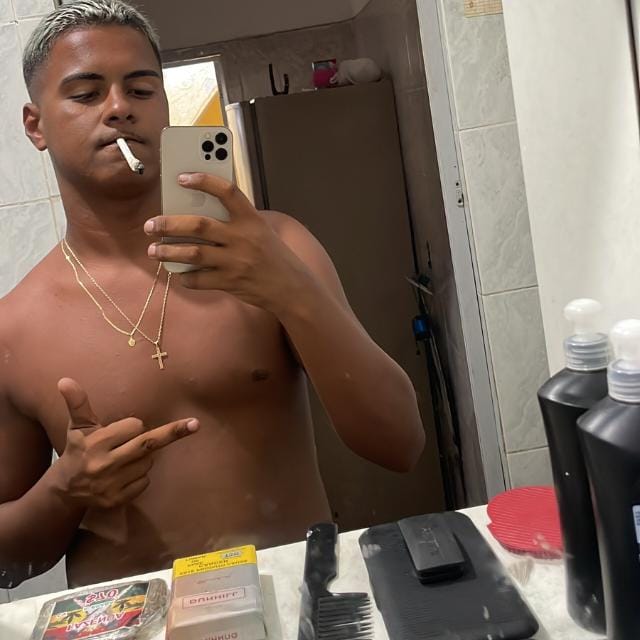 🥰🥷🏽