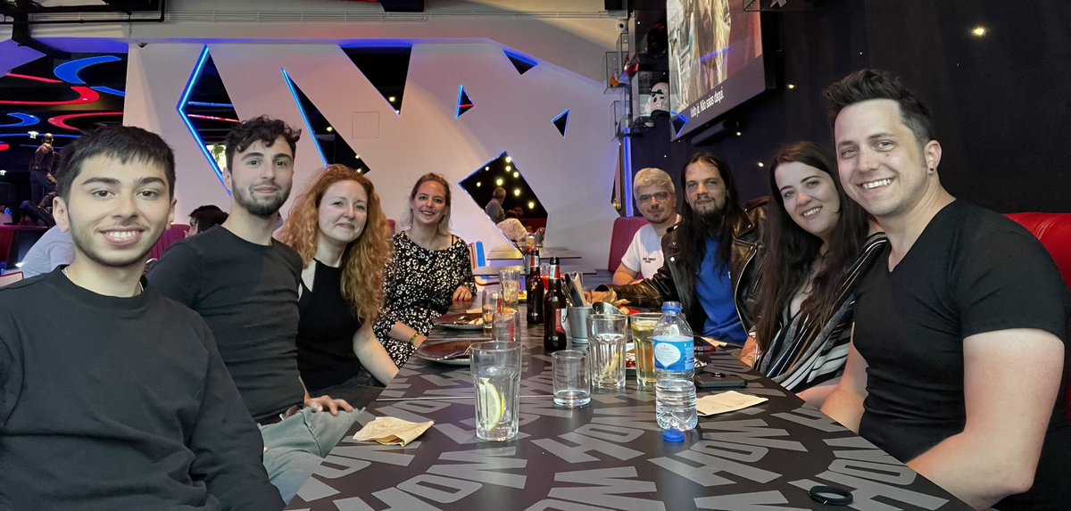 TempestStudios's tweet photo. Team Dinner on night 1 @nfcsummit! What a fun venue!

Let’s go @tempeststudios!

@Sebox07 @hallugram @DonaMaria_ABPM @Dankoyy42 @Briah1618 @fukemlozen @KodiZene 

@TheSandboxGame https://t.co/nD4958E3gr