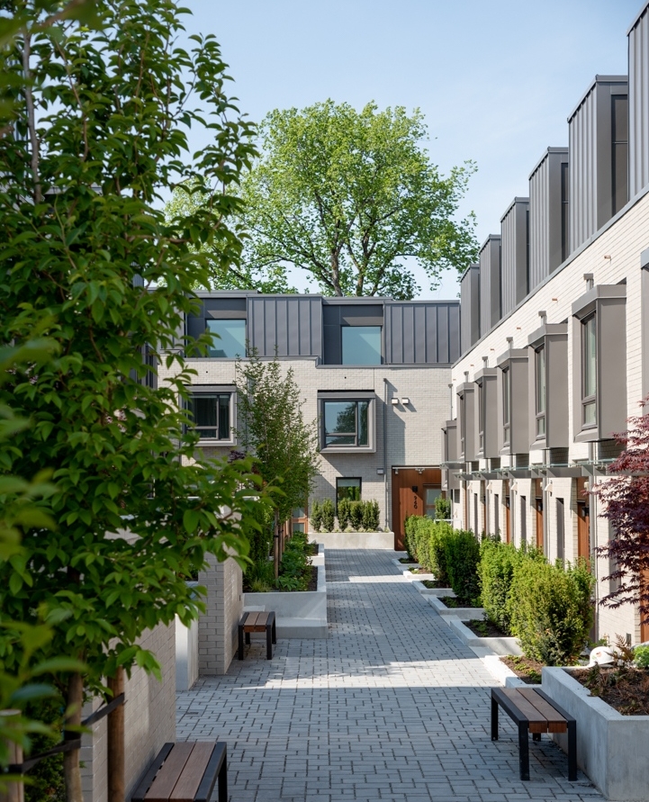 Listraor's tweet photo. Hope you have your movers on stand by because we're putting the finishing touches on your new Boden Townhome!⁠ Visit our display home to learn more about our $200K Move-In Savings offer. ⁠#Listraor #Bodenliving #vancouverdevelopment #vancouverdeveloper #oakridge #yvrrealestate https://t.co/71qsb4y6W0