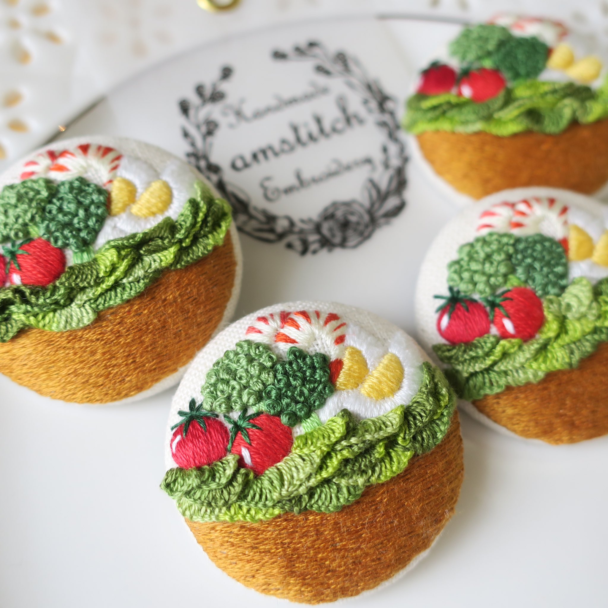 はるひな𖧷刺繍 (@haruhina_105) / X