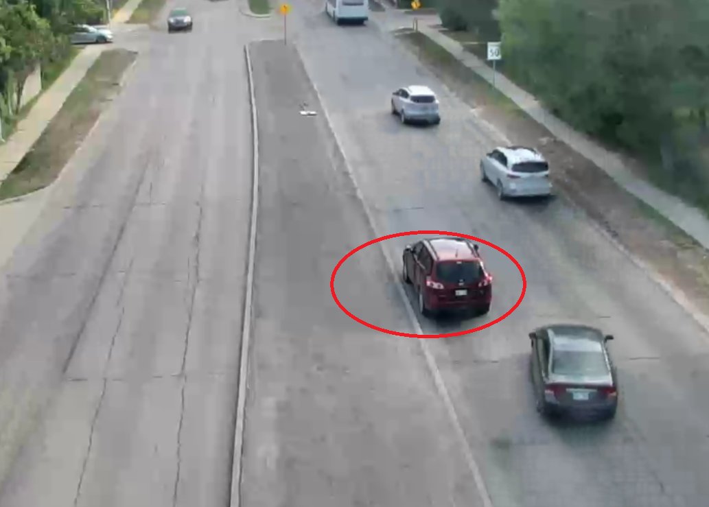 TRAFFIC ALERT: KENASTON & ACADEMY.
Stalled car.
Southbound median lane.
#Winnipeg #WPGTraffic #WpgTMC