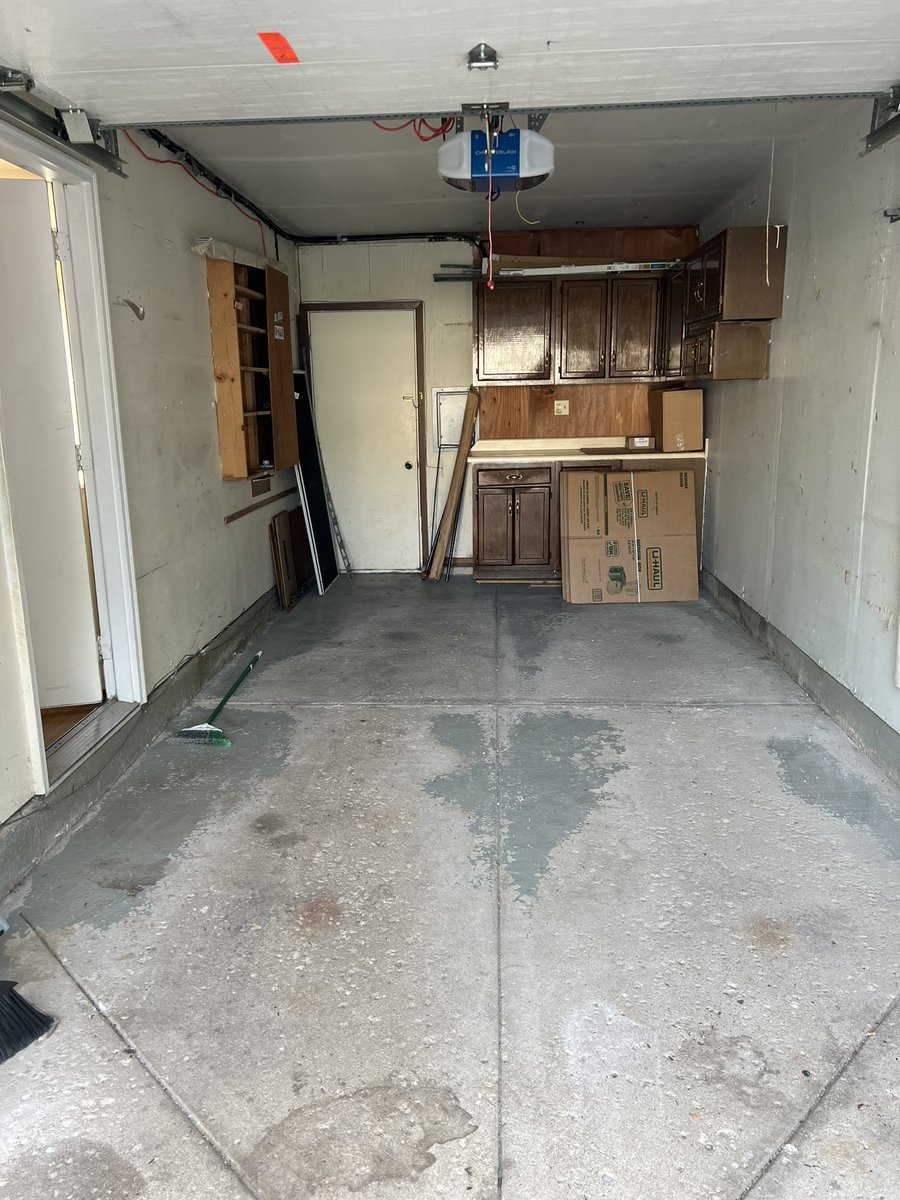 musclemurph's tweet photo. Garage gym incoming… stay tuned, lots of work to do! 💪 https://t.co/7LBxoUZFDT