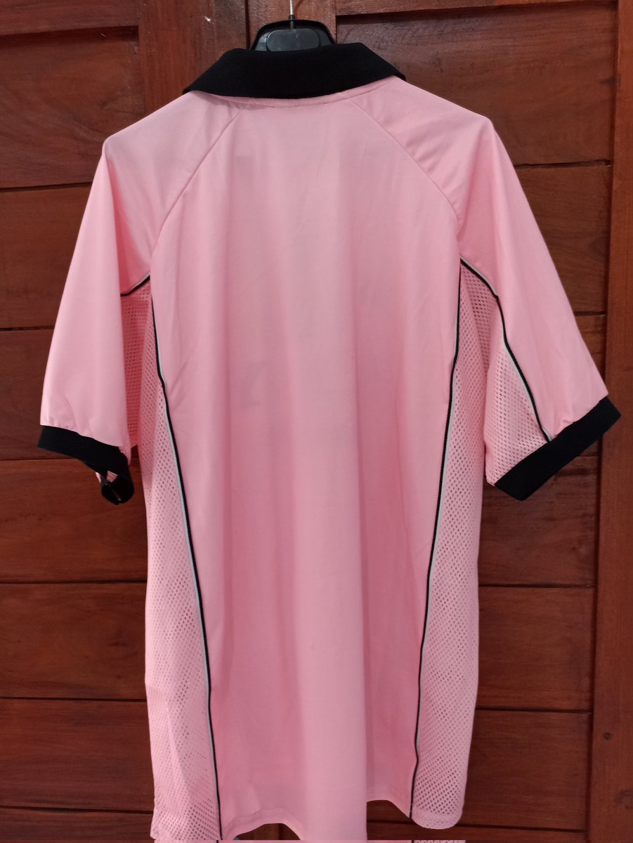 #Jersey4sale
Juventus Centenary Pink Original
Size XL
Mint Condition