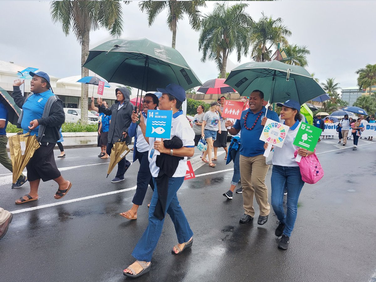 APTS_22's tweet photo. Our Ocean Planet: Tides r changing.  🌧  or 🌞 #undppacific @ #WorldOceanDay2023 commemoration in #Fiji advancing inclusive sustainable management efforts to safeguard our Pacifc ocean #UNDP #SDG14 #UNdevelopment https://t.co/JCWPaZwyPr