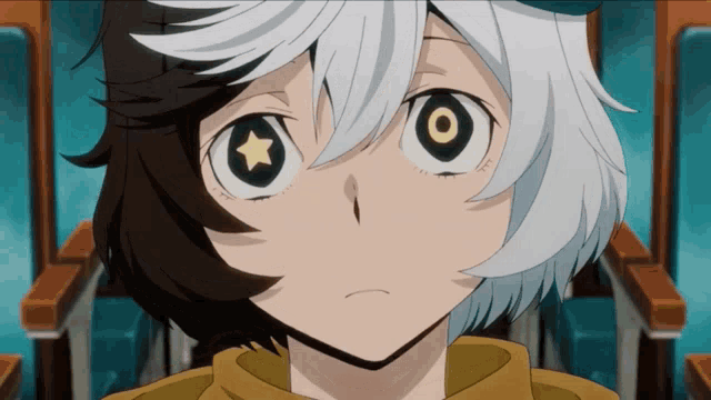 ⠀⠀
⠀⠀curious gaze settles onto the sight ,  their head tilting ..  how in the world did that happen ❓