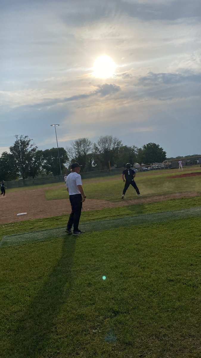 Baseball leading 8-1 in the 4th