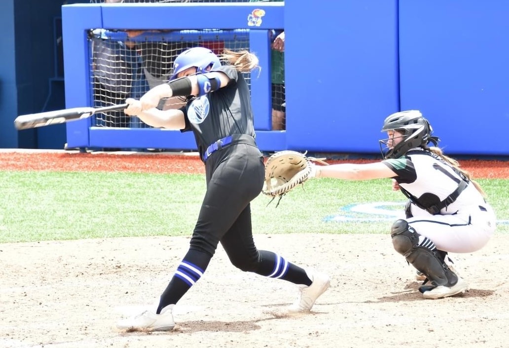 TopSports.news (@topsportsn) on Twitter photo Multi-sport Olathe Northwest star Kendall Yarnell looking for change in wake of state heartbreak. <a href="/onwsoftball/">onwsoftball</a> <a href="/ONWRavensTF/">Mike Stephens</a> ...
topsports.news/news/3318-mult… Multi-sport Olathe Northwest star Kendall Yarnell looking for change in wake of state heartbreak. <a href="/onwsoftball/">onwsoftball</a> <a href="/ONWRavensTF/">Mike Stephens</a> ...
topsports.news/news/3318-mult…