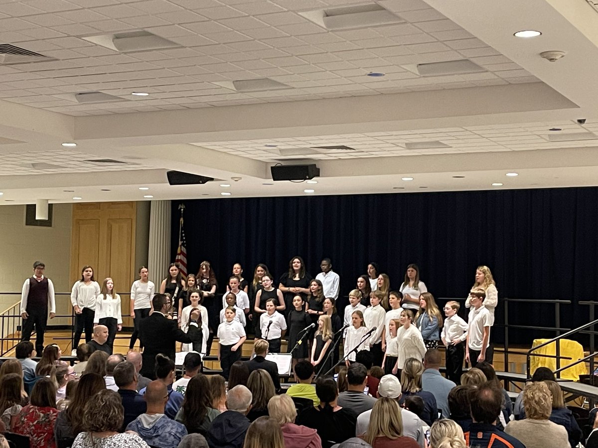 LCSD Fine Arts tweet media