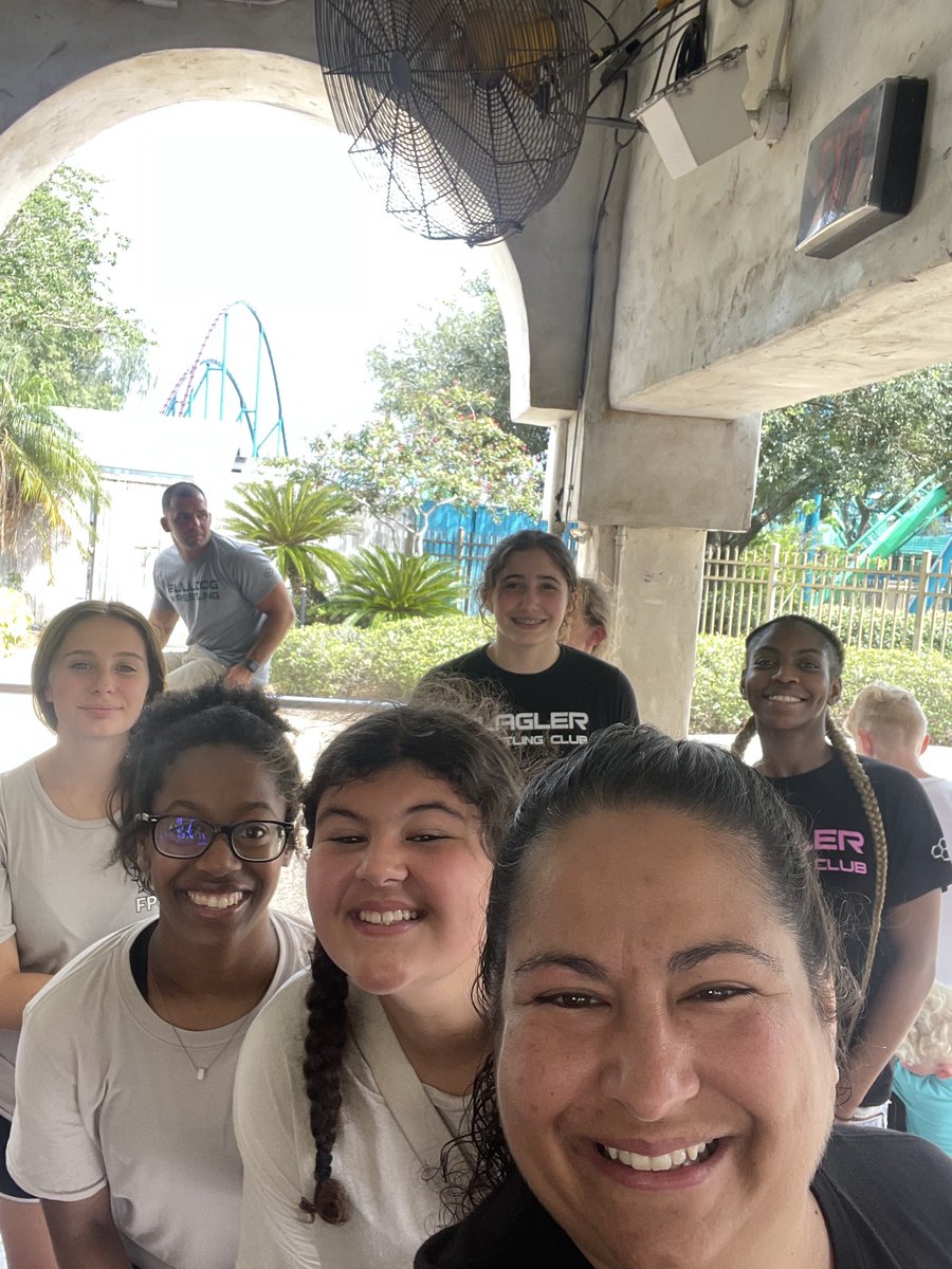 We had a FANTASTIC time at Seaworld today for our group bonding experience! Our members rode rides and saw shows together!  GO DOGS! 💚🐾 <a href="/FPCHS/">Flagler Palm Coast High School</a> <a href="/SeaWorld/">SeaWorld</a>