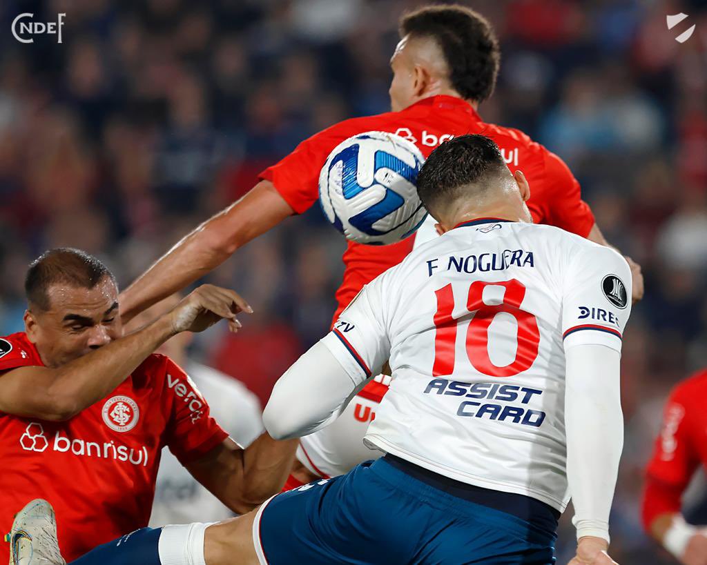 1-1. Nacional levantó un partido que estaba cerca del 2-0 para Inter. Un gol de Álvaro Gutiérrez cambió todo. Eligió a Bruno Damiani antes que Gigliotti (cambio pesado) y el juvenil anotó en el momento más importante. La actitud de los tricolores salvó una noche de Copa.
