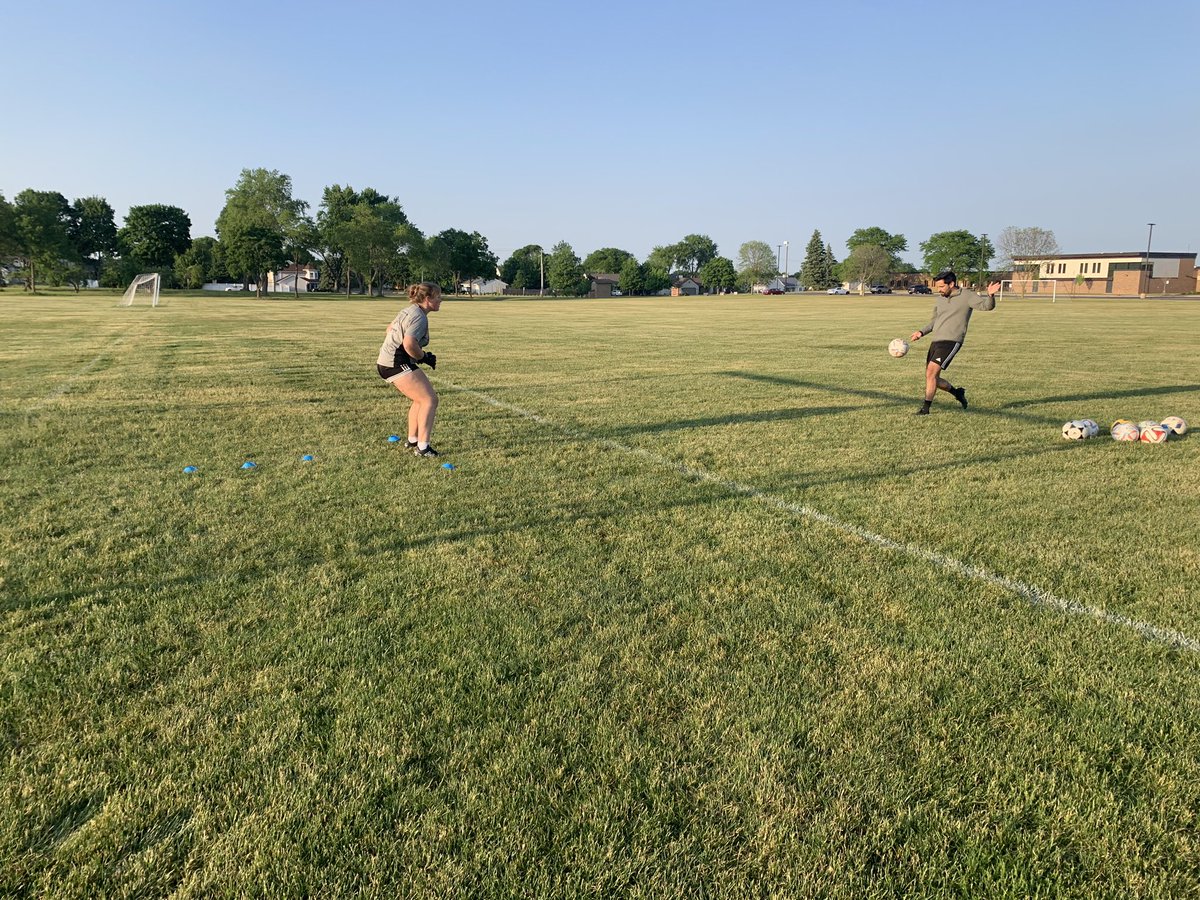 Game prep with my keeper coach @LifeofYoder after HS training, team supper! Ready for our playoff game tomorrow! @ImYouthSoccer @ImCollegeSoccer @IanBennett26 #2025GK #extrawork @DPHS_soccer