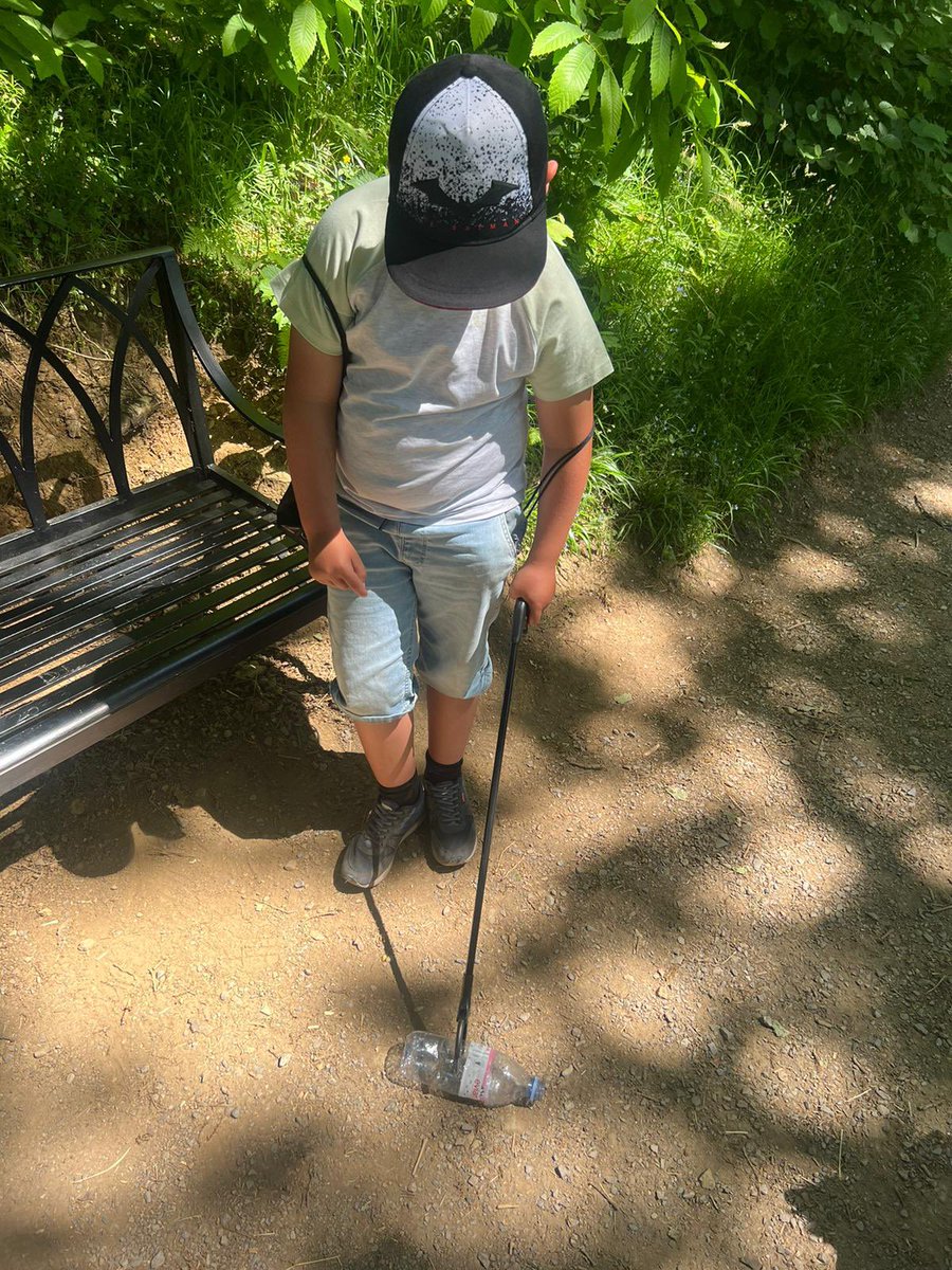 Han_rose95's tweet photo. @CCCRPrimary Summer term homework 🌟 litter picking at Aria Force waterfalls 👍🏼 https://t.co/Z3Kc9ULZgK