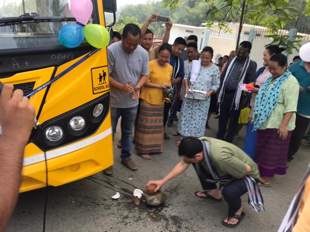 Ane Yatup a Seijosa based self-help group provided a school bus service to VKV students of Seijosa today.

A chance to introduce the school bus made me incredibly happy.

The bus service offered by the self-help group is appreciated by parents.