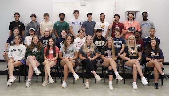 SOLsports (@solsports) on Twitter photo Thirty Pennsbury seniors were recognized for committing to compete in sports at the collegiate level. Check out the entire list. <a href="/Athletics_PSD/">Pennsbury Athletics</a> <a href="/pennsburyfb/">Pennsbury Football</a> <a href="/PSD_Baseball/">Pennsbury Baseball</a> <a href="/PennsburyFH/">PHS Field Hockey</a> <a href="/PSD_SwimandDive/">Pennsbury Swim and Dive</a> <a href="/psd_boyslax/">PHS Falcons Boys Lacrosse</a> <a href="/PSD_BoysHoops/">Pennsbury Hoops</a>
suburbanonesports.com/college-signin… Thirty Pennsbury seniors were recognized for committing to compete in sports at the collegiate level. Check out the entire list. <a href="/Athletics_PSD/">Pennsbury Athletics</a> <a href="/pennsburyfb/">Pennsbury Football</a> <a href="/PSD_Baseball/">Pennsbury Baseball</a> <a href="/PennsburyFH/">PHS Field Hockey</a> <a href="/PSD_SwimandDive/">Pennsbury Swim and Dive</a> <a href="/psd_boyslax/">PHS Falcons Boys Lacrosse</a> <a href="/PSD_BoysHoops/">Pennsbury Hoops</a>
suburbanonesports.com/college-signin…