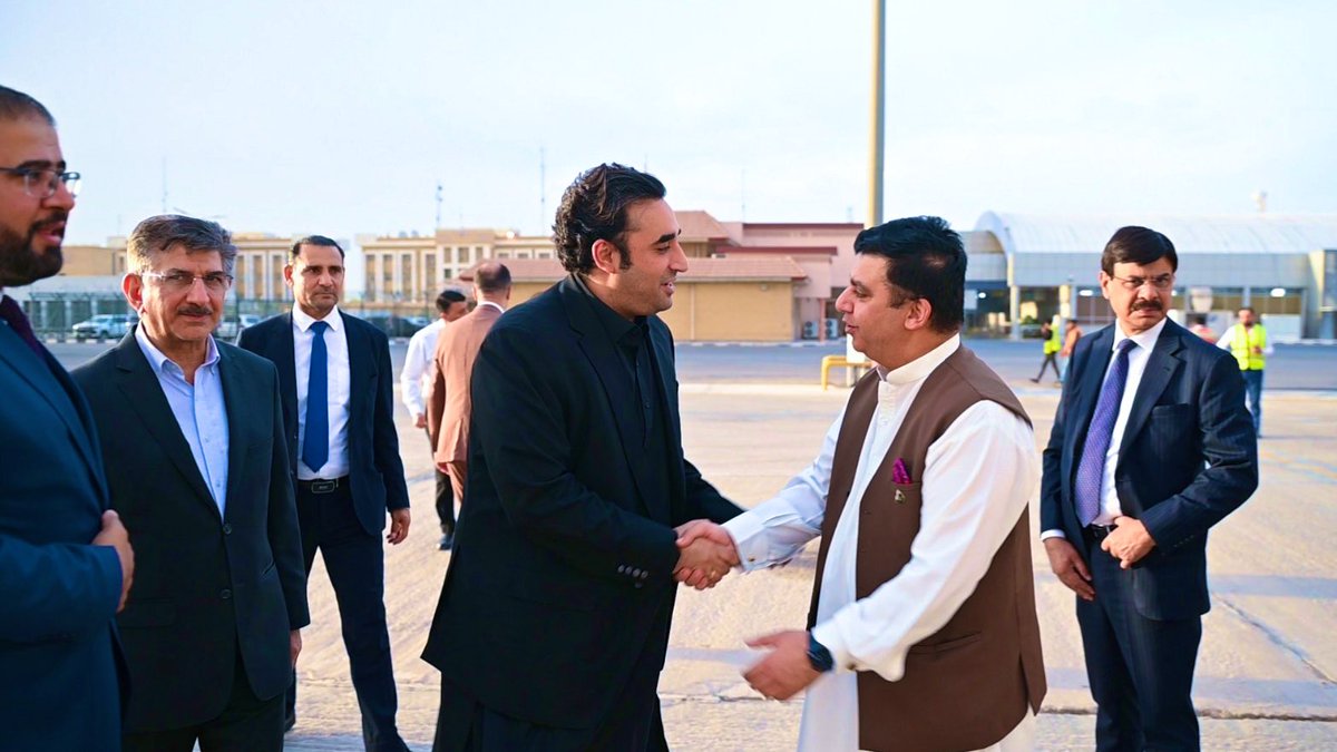 BBhuttoZardari's tweet photo. Concluded my highly productive visit to Iraq. There’s so much potential to unlock by partnering for prosperity of our two peoples who have suffered immensely due to conflicts &amp; terrorism. Excellent work by Team 🇵🇰 in making my visit a success.@PakinIraq @ForeignOfficePk 🇵🇰🤝🇮🇶 https://t.co/uZ13cZXzPQ
