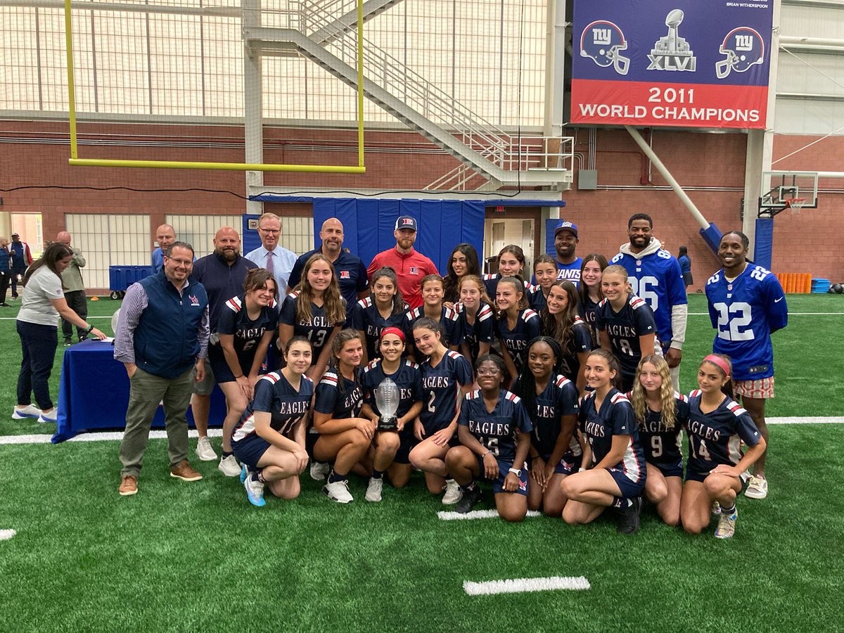 Great day to be an 🦅! The @Giants hosted our @EHSGirlsFlag team as @SecOneAthletics Champs among other Championship teams around the tri-state. THANK YOU TO @CoachDaboll @JohnKMara @AdoreeKnows @Young_Slay2 @NYSPHSAA for promoting this game & celebrating these young women!