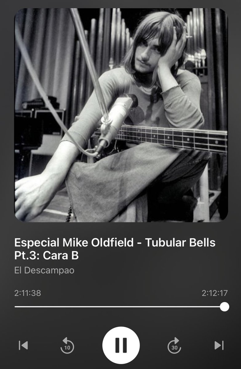 Cuando un miércoles empieza a torcerse, solo la tercera parte del #TubularBells de @el_descampao puede hacer que mejore al final del día. Muchas gracias por todas estas horas de disfrute.😊