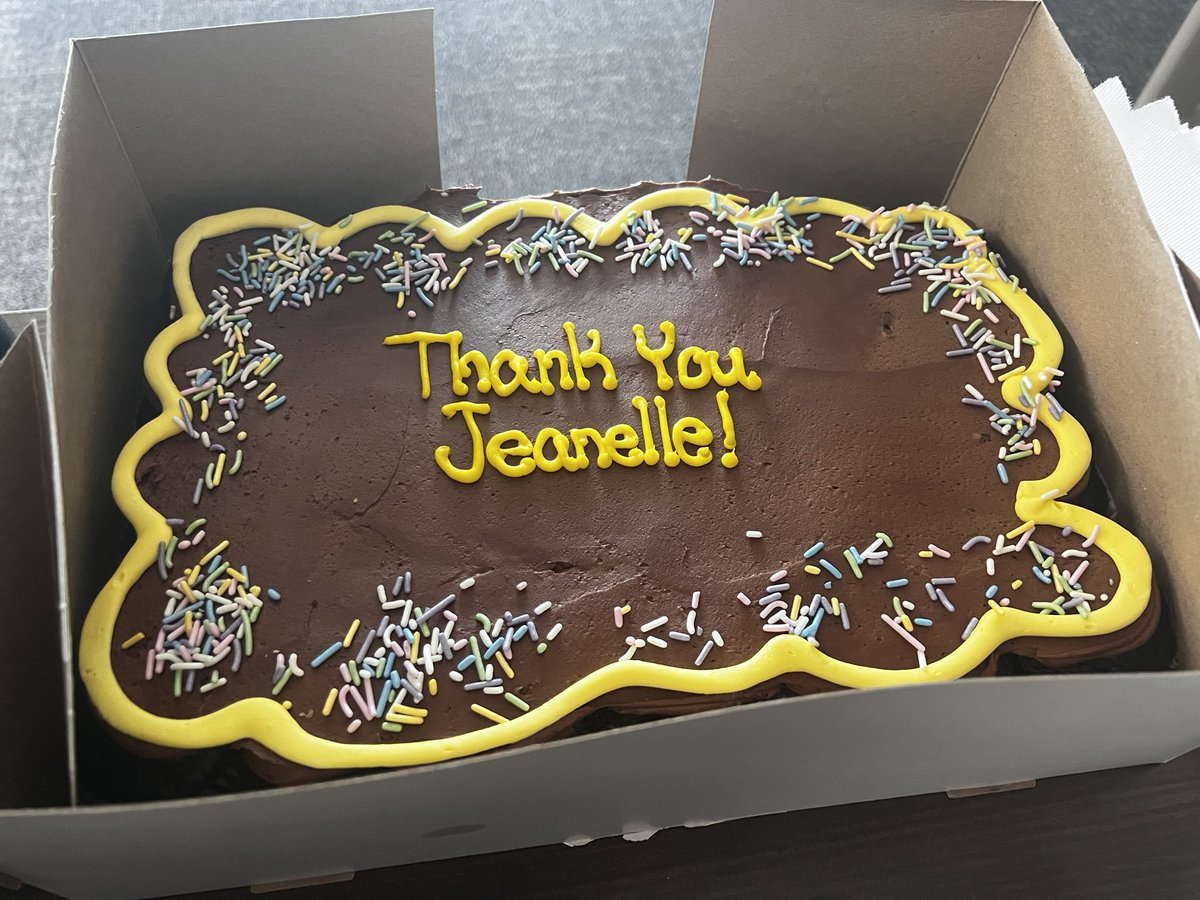 _jemmstonee's tweet photo. Health Canada 🙏🏾👋🏾… it’s been real . #closedchapter https://t.co/4vRTKmsIqB