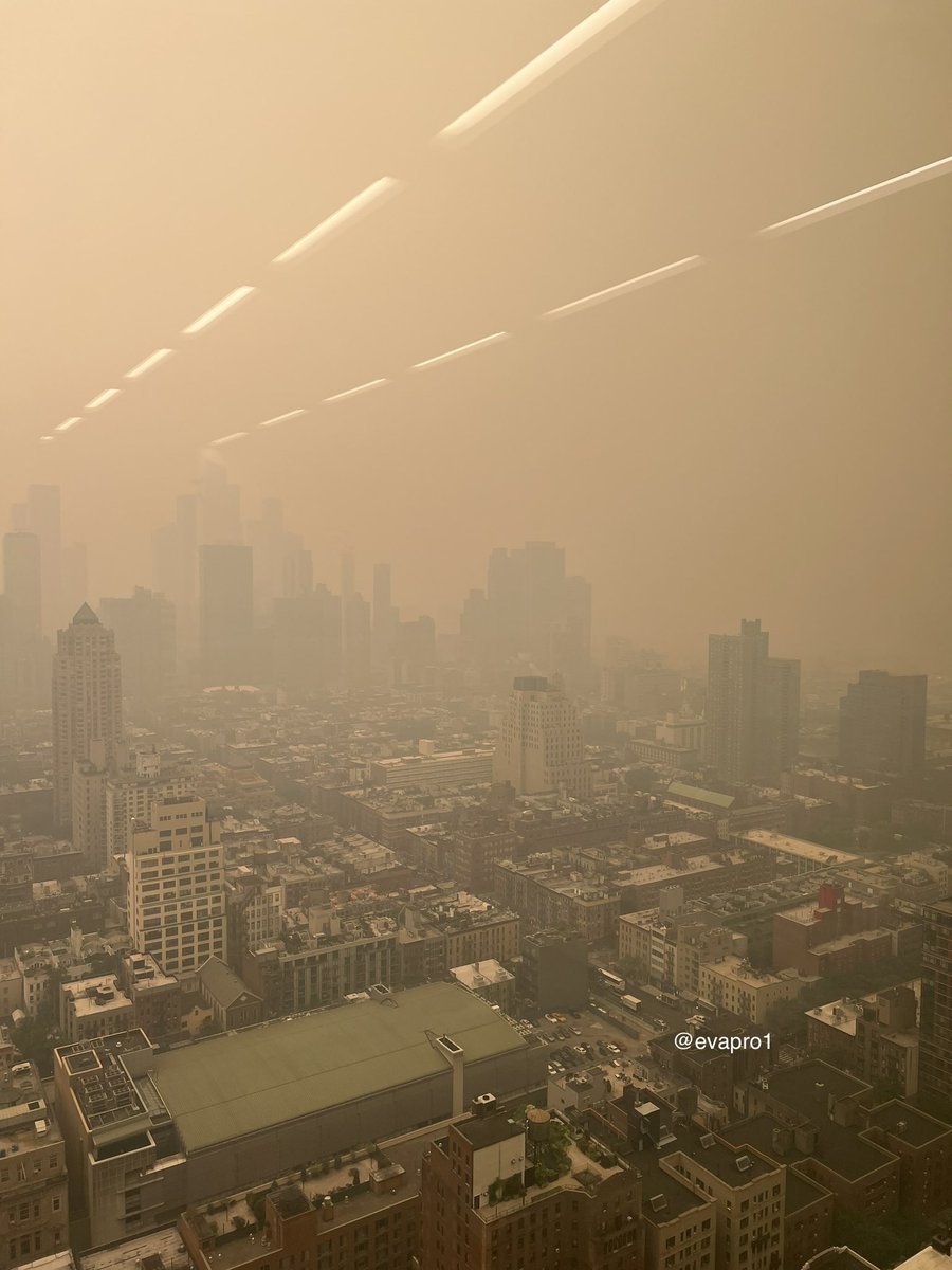 evapro1's tweet photo. NYC today #CanadaFires #AirQuality #NYC #AirPollution https://t.co/yYRJQ1lFS8
