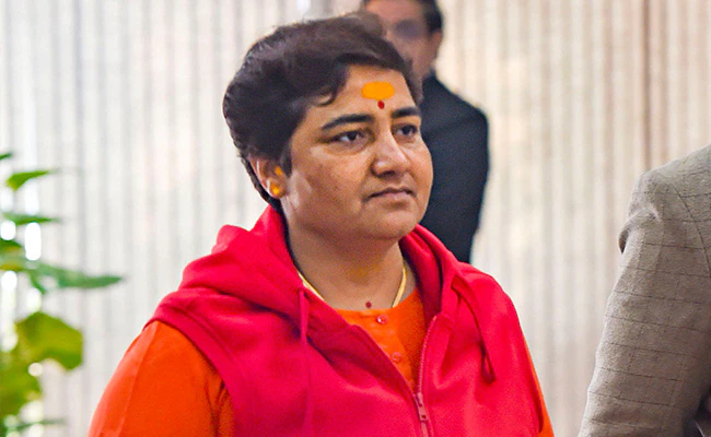ndtv's tweet photo. After Watching "The Kerala Story" With Pragya Thakur, Madhya Pradesh Woman "Elopes" https://t.co/C8zy5aXx5W https://t.co/v8DESIzpgV