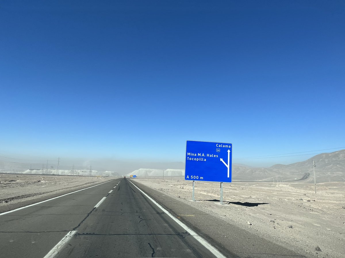 AlexSalcedoEsp1's tweet photo. @Calama bajo tierra @ministeriosalud @GobiernodeChile @T13 @meganoticiascl @CHVNoticias @TVN @SomosCalama https://t.co/IAgTcv2zDH